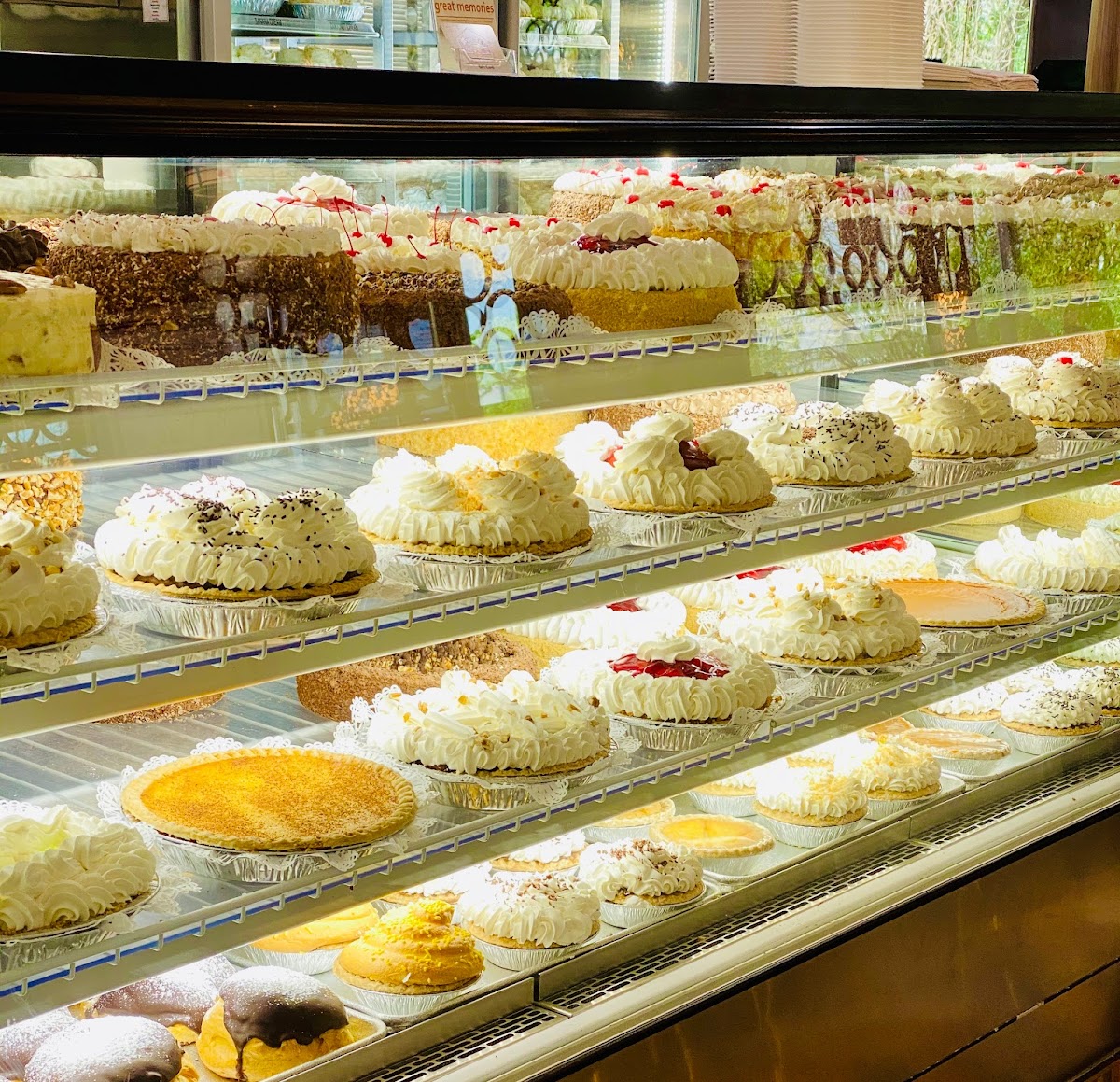 House Of Pies Restaurant & Bakery